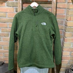 Men’s small North face 3/4 zip shirt